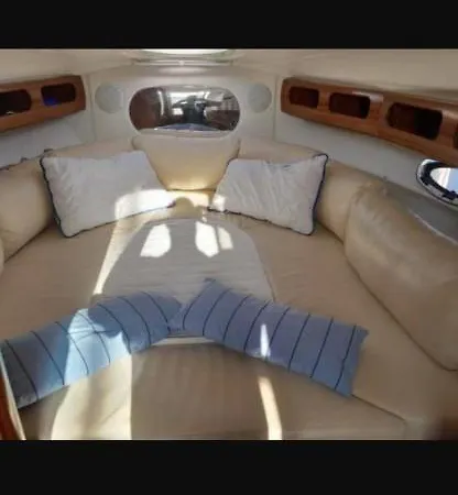 Hotel en barco Excelente Mini Yate *